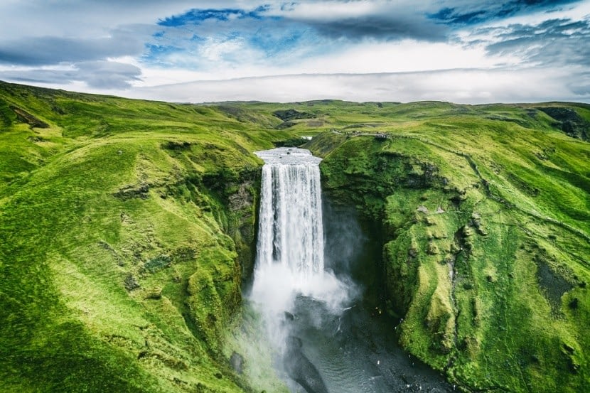 Skogafoss vízesés, Izland